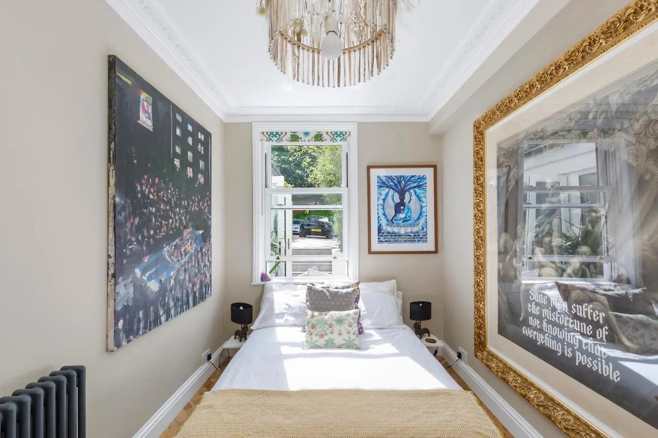 Luxurious Brighton Apartment With Hot Tub